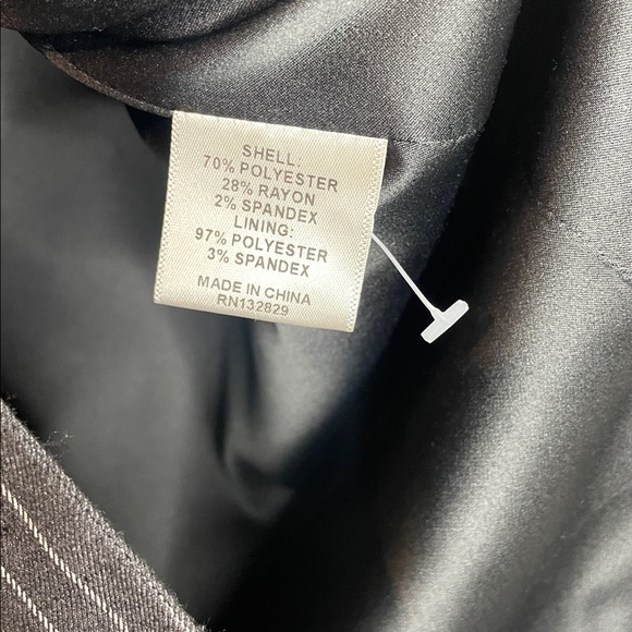 L'Academie | Women’s Lynn Structured Blazer in Gray & White Pinstripe Size XL - Picture 5 of 6
